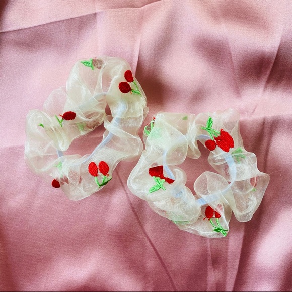 🍒Embroidery Cherry Hair Tie Scrunchie - Picture 2 of 3